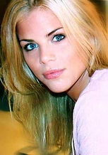 图文-天王伍兹妻子模特生活写真艾琳妩媚动人